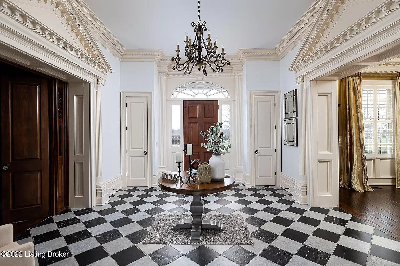 Mack house listing 4.jpg